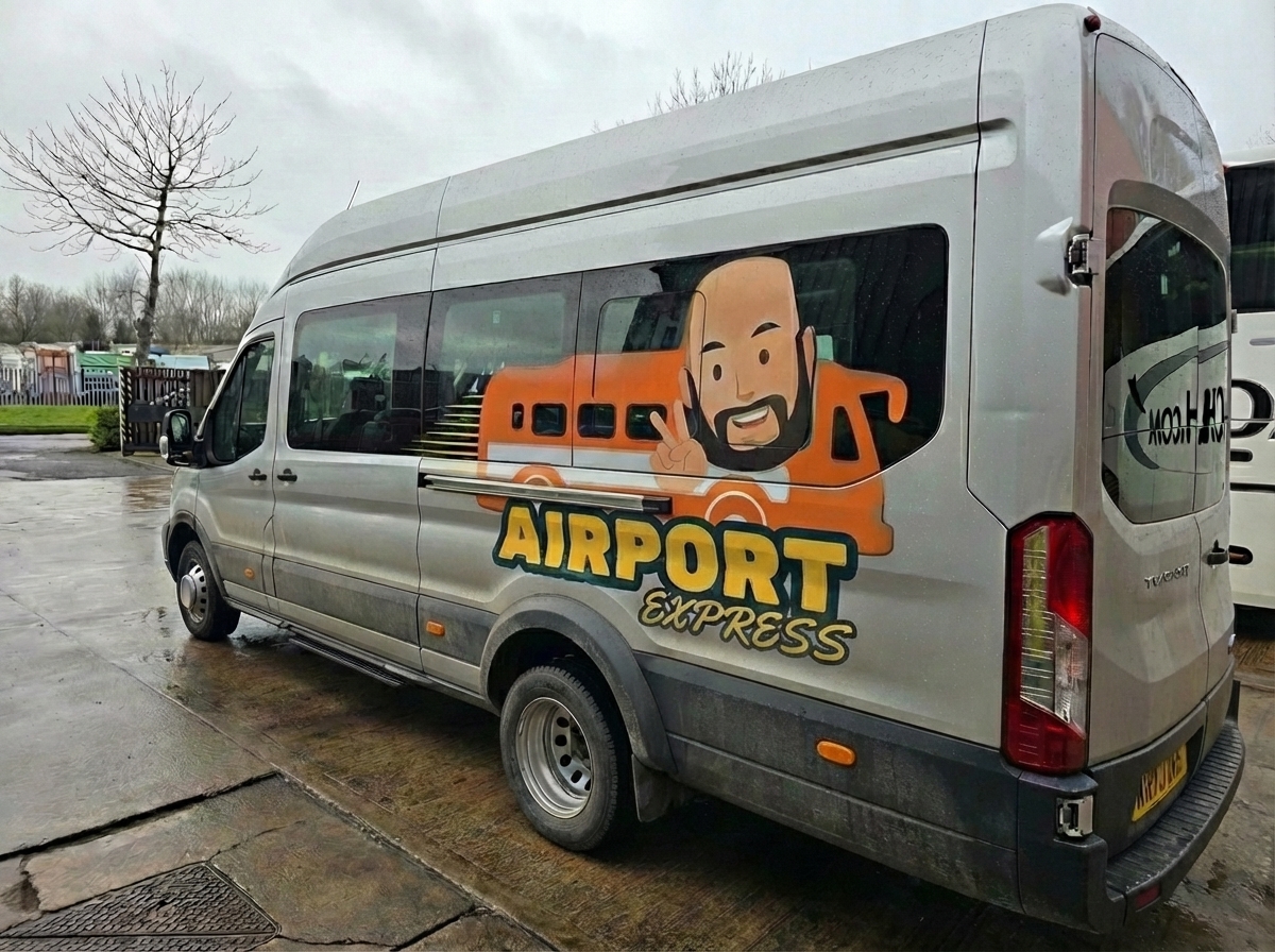 16 Seater Minibus Hire UK – Sports Teams, School Trips & Corporate Events